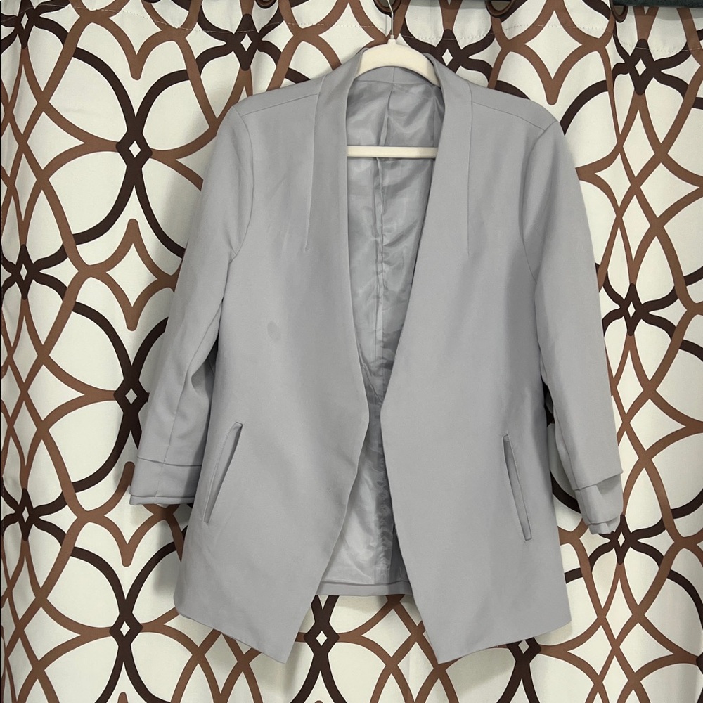 Elegant Gray Women's Blazer